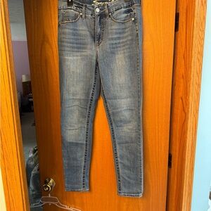 Seven7 Women's tummyless high rise Blue Skinny Jeans